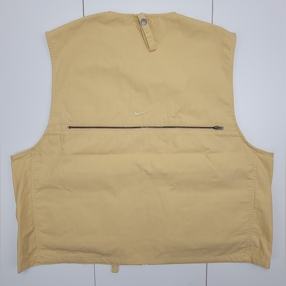 Nike Mens Life Utility Vest Sesame FN3214-252 Size Medium Lifestyle Tactical New - Picture 2 of 9
